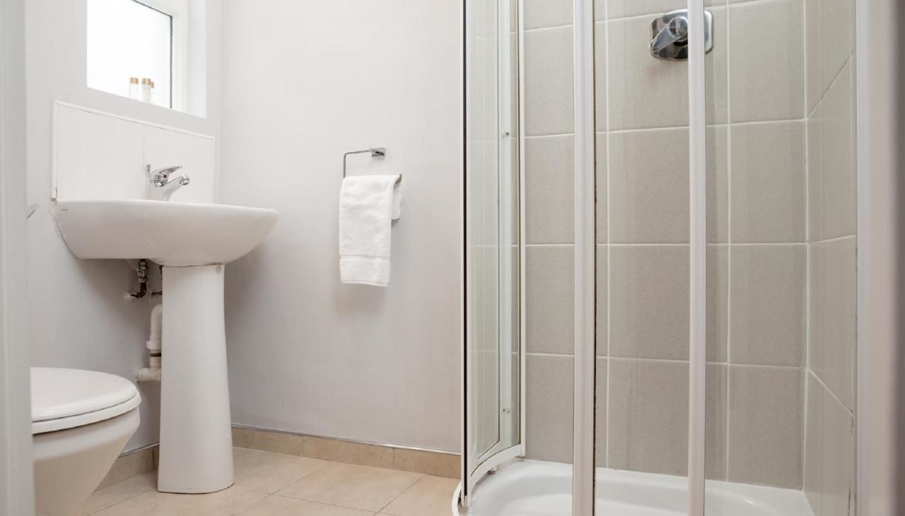 Гостевой дом Clifden House by Nina Дублин-29