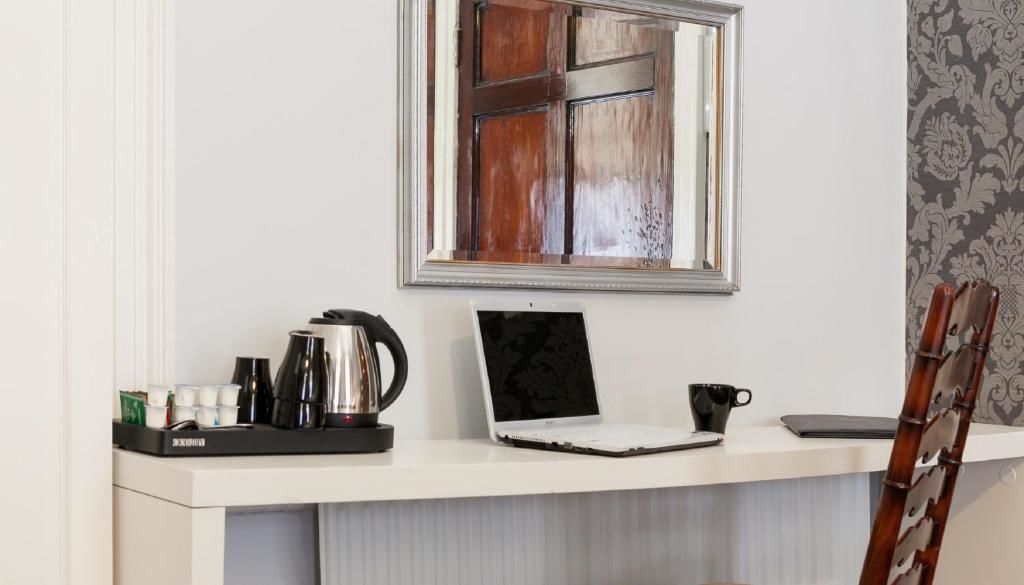 Гостевой дом Clifden House by Nina Дублин-35