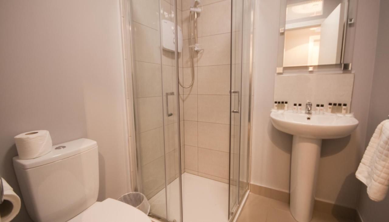 Гостевой дом Clifden House by Nina Дублин-11